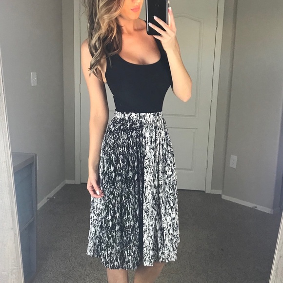 New Anthropologie Black & White Pleated Skirt - Picture 2 of 5